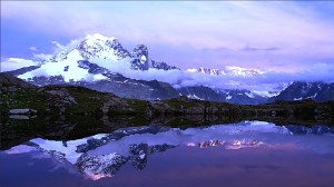 fascinating-mirror-reflection-amazing-awesome-beauty-blue-cool-lovely-nice-reflection