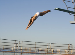 n-DIVER-ON-DIVING-BOARD-large